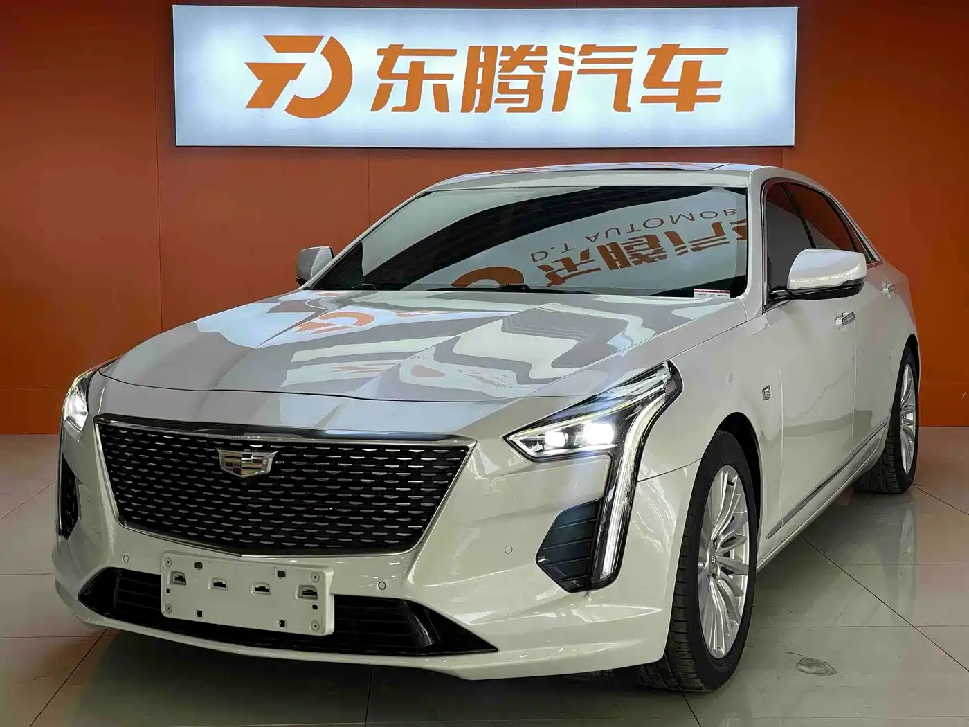 CADILLAC CT6