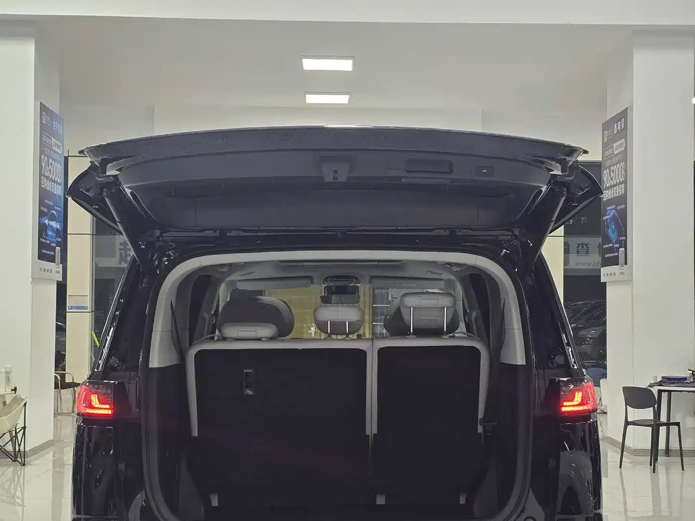 Voyah Auto Voyah Dreamer 2025 PHEV AWD Flagship Kunpeng Edition фото 15