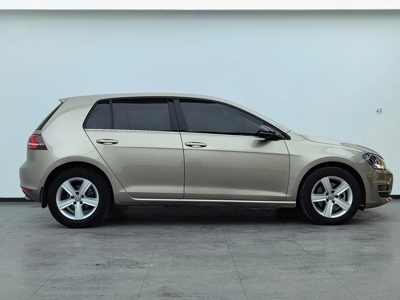 Volkswagen Golf 2016 230TSI Automatic Comfort фото 9