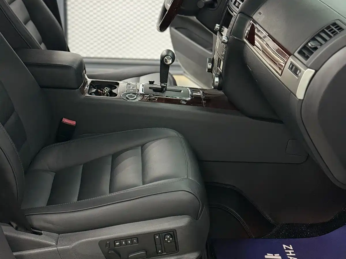 Volkswagen Touareg фото 13