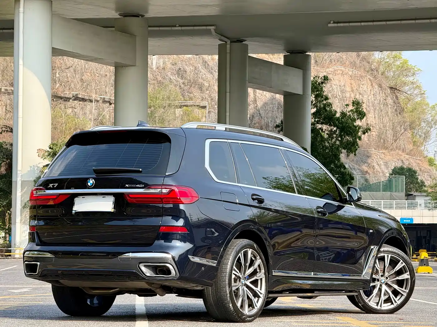 BMW X7 2022 xDrive40i Exclusive M Sport Package фото 24