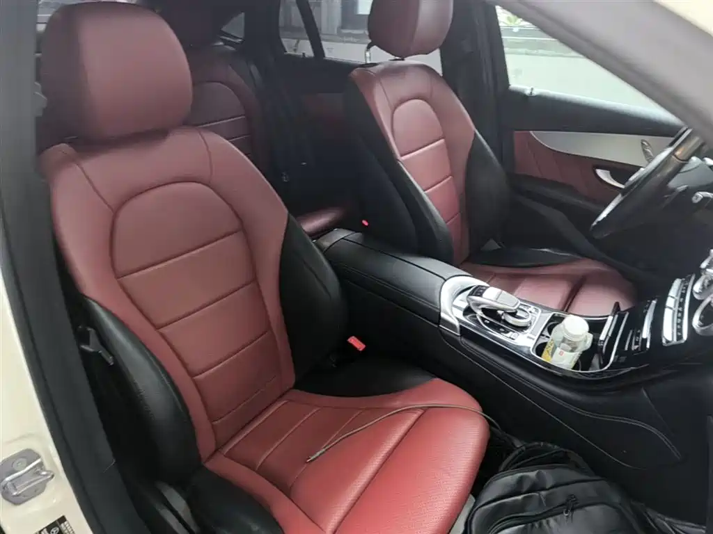 Mercedes-Benz GLC Coupe 2018 GLC 200 4MATIC Coupe SUV фото 25