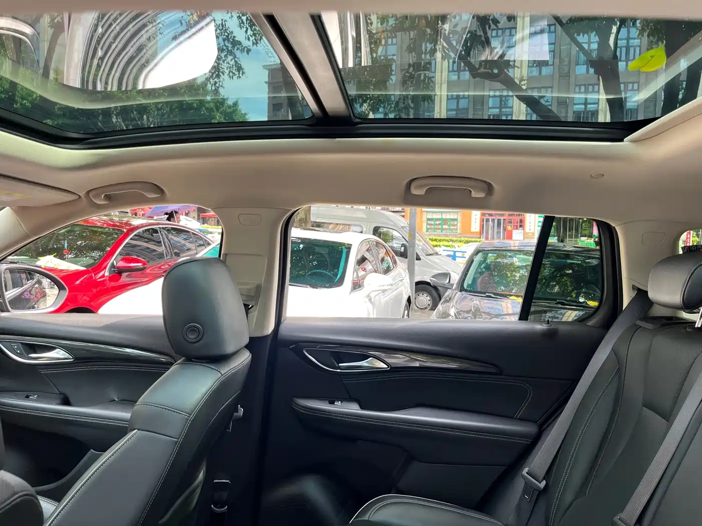 Фото 12 - Buick Envision Plus