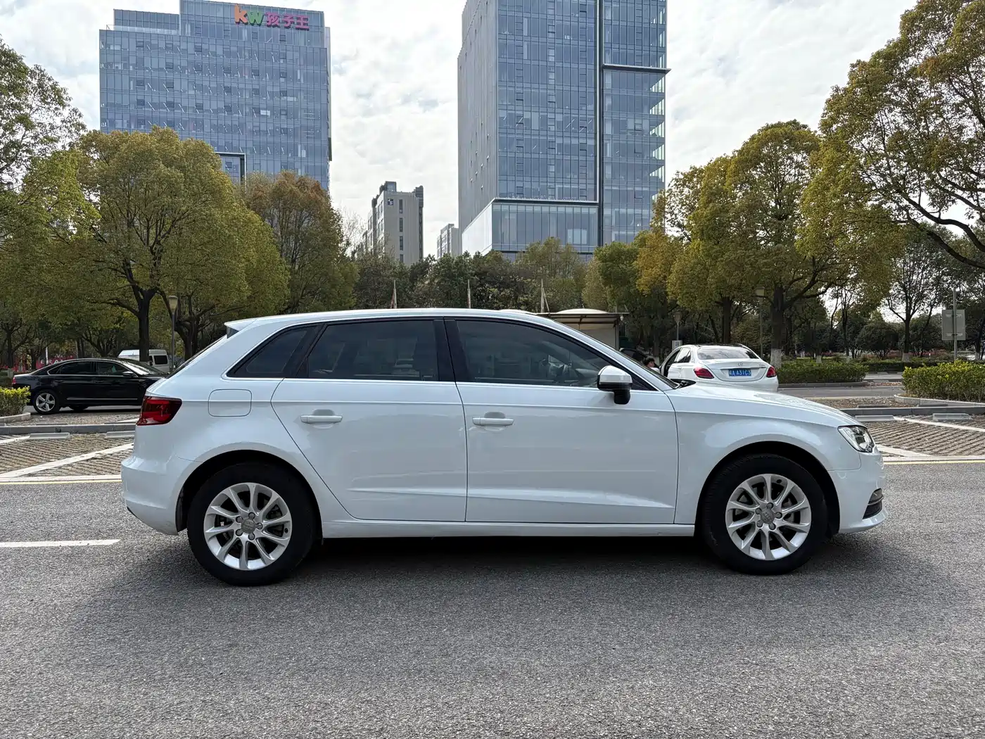 Audi A3 2014 Sportback 35 TFSI Automatic Progressive фото 4