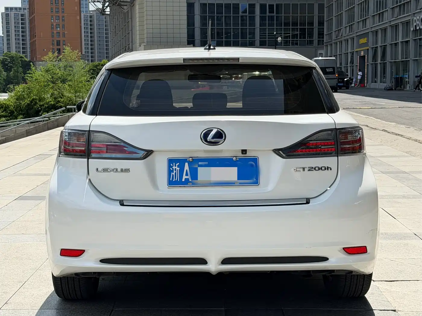Lexus CT 2012 Model CT200h Elite Edition фото 3