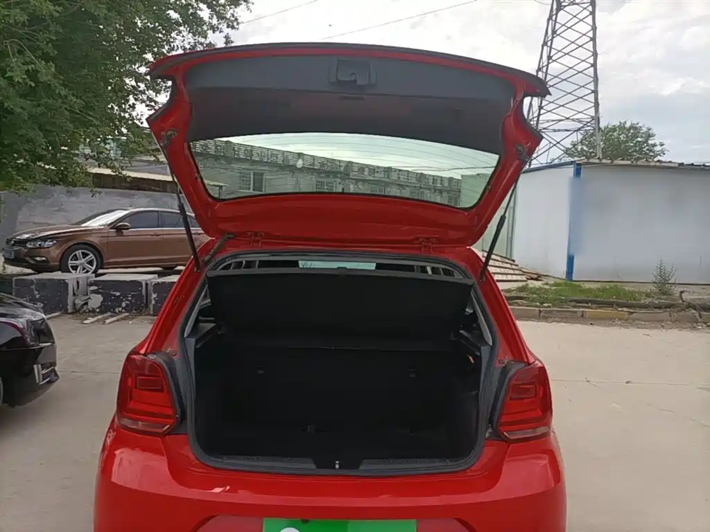 Volkswagen Polo 2016 1.4L Manual Trend фото 19