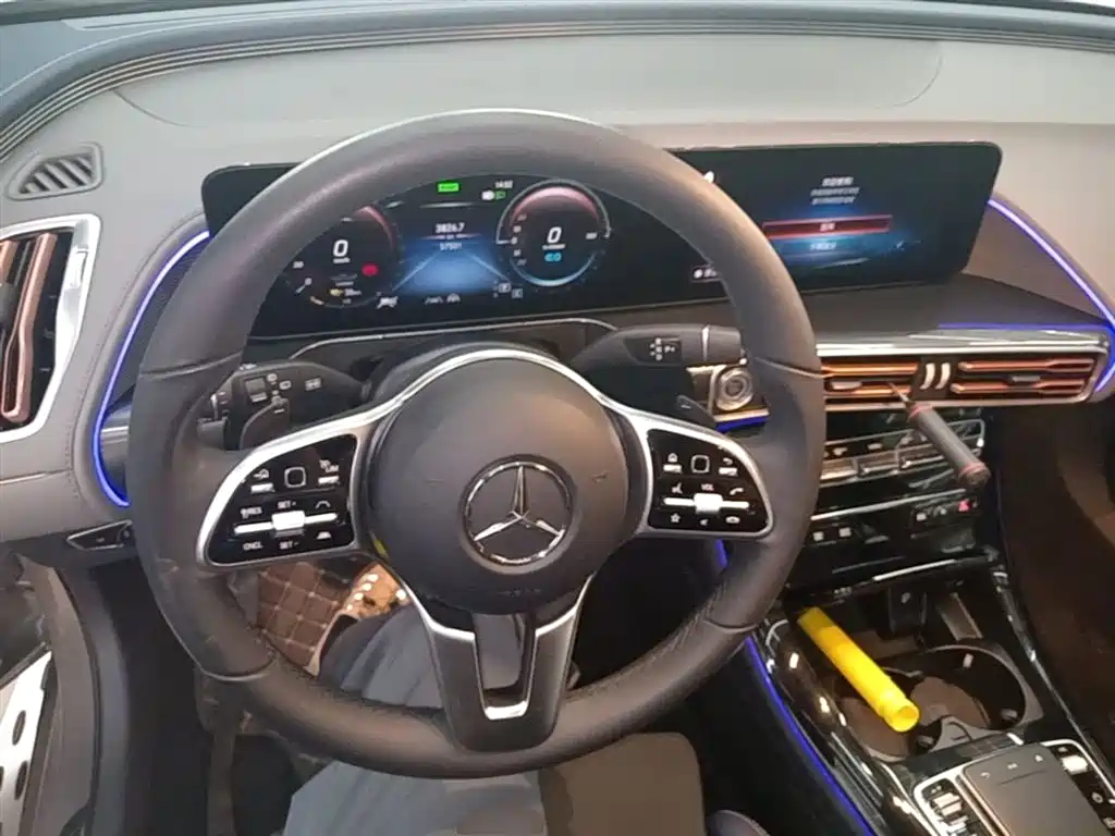 Mercedes-Benz EQC 2021 EQC 400 4MATIC фото 11