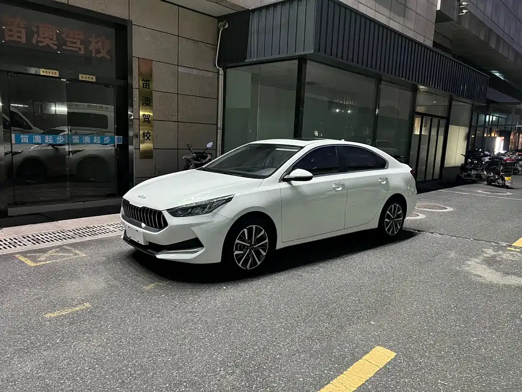 KIA K3