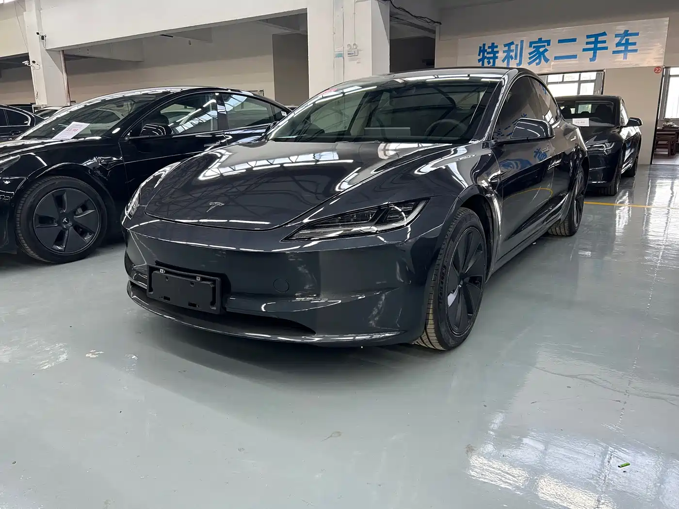 Tesla Model 3 2023 Rear-Wheel Drive
