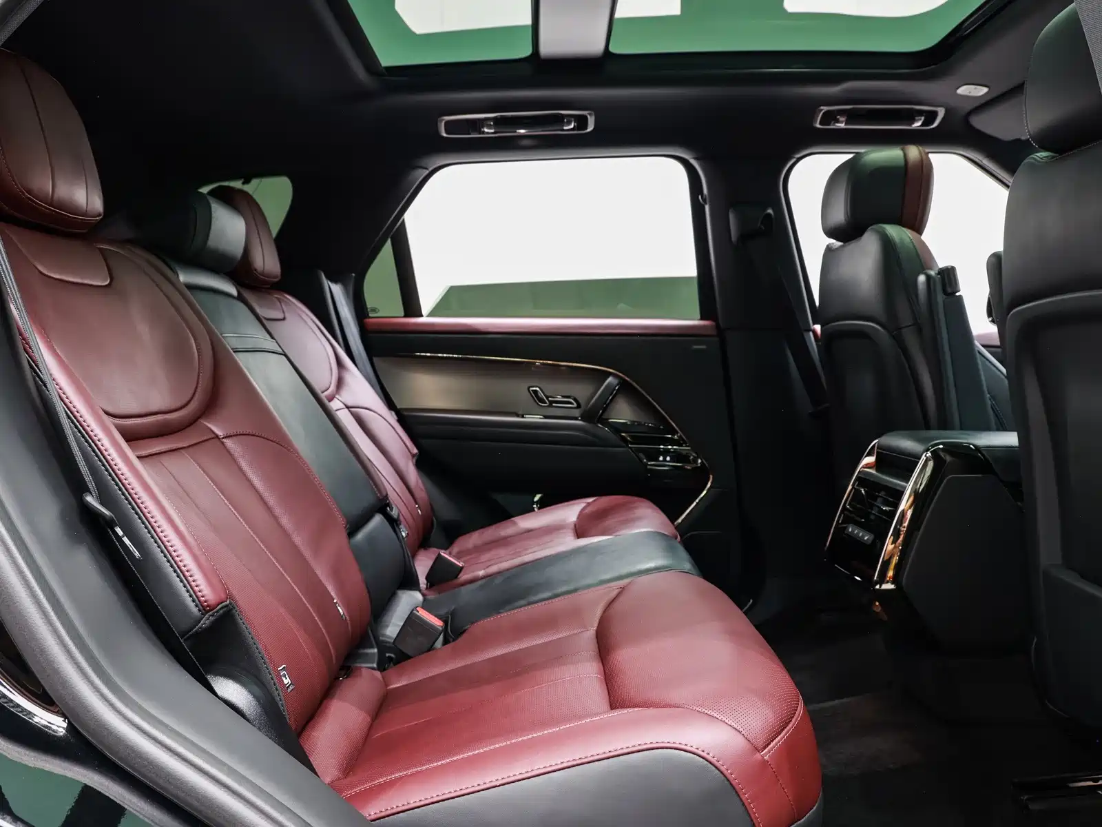 Photo 11 - Land Rover Range Rover Sport