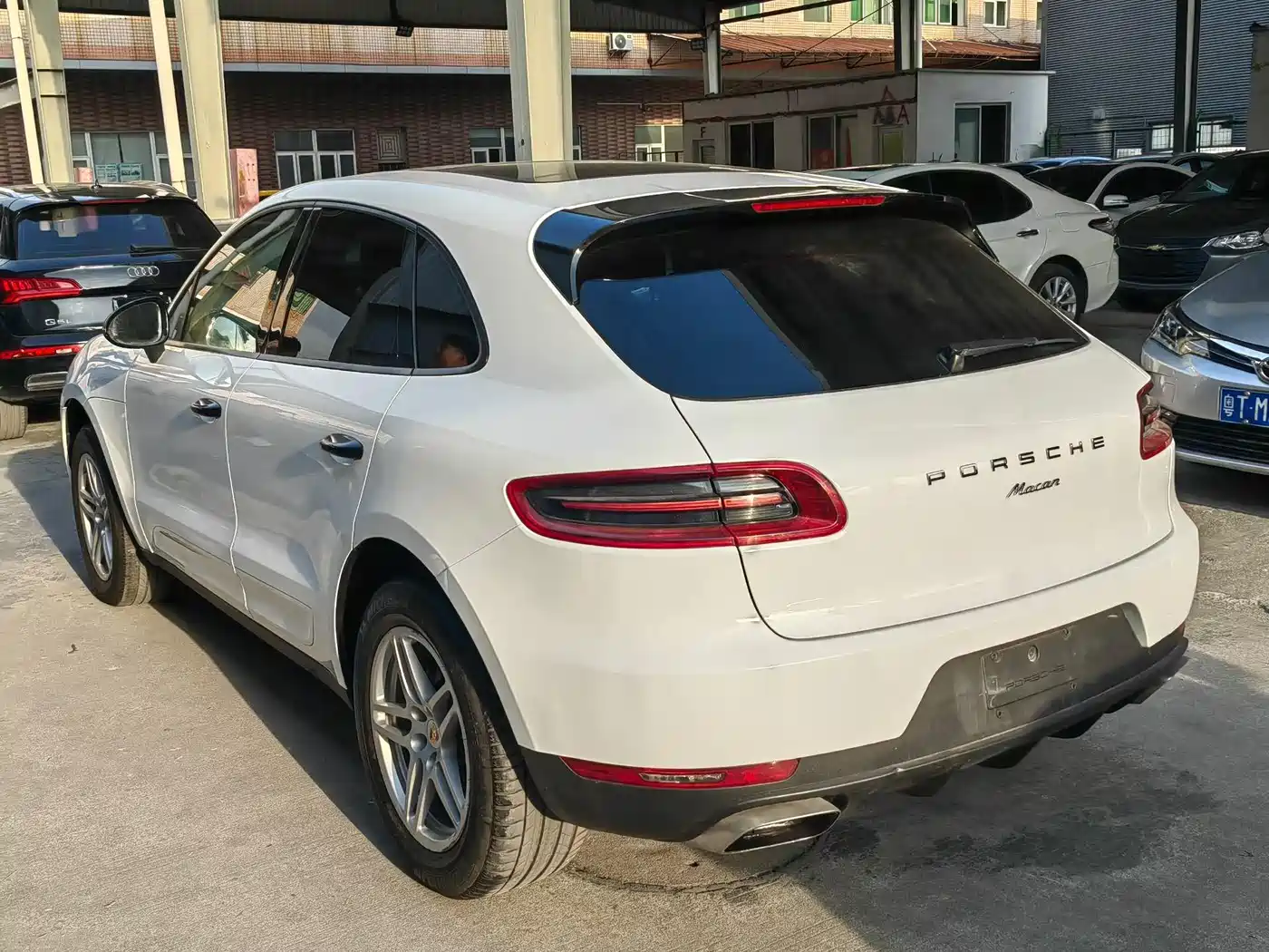 Porsche Macan 2014 Macan 2.0T фото 6