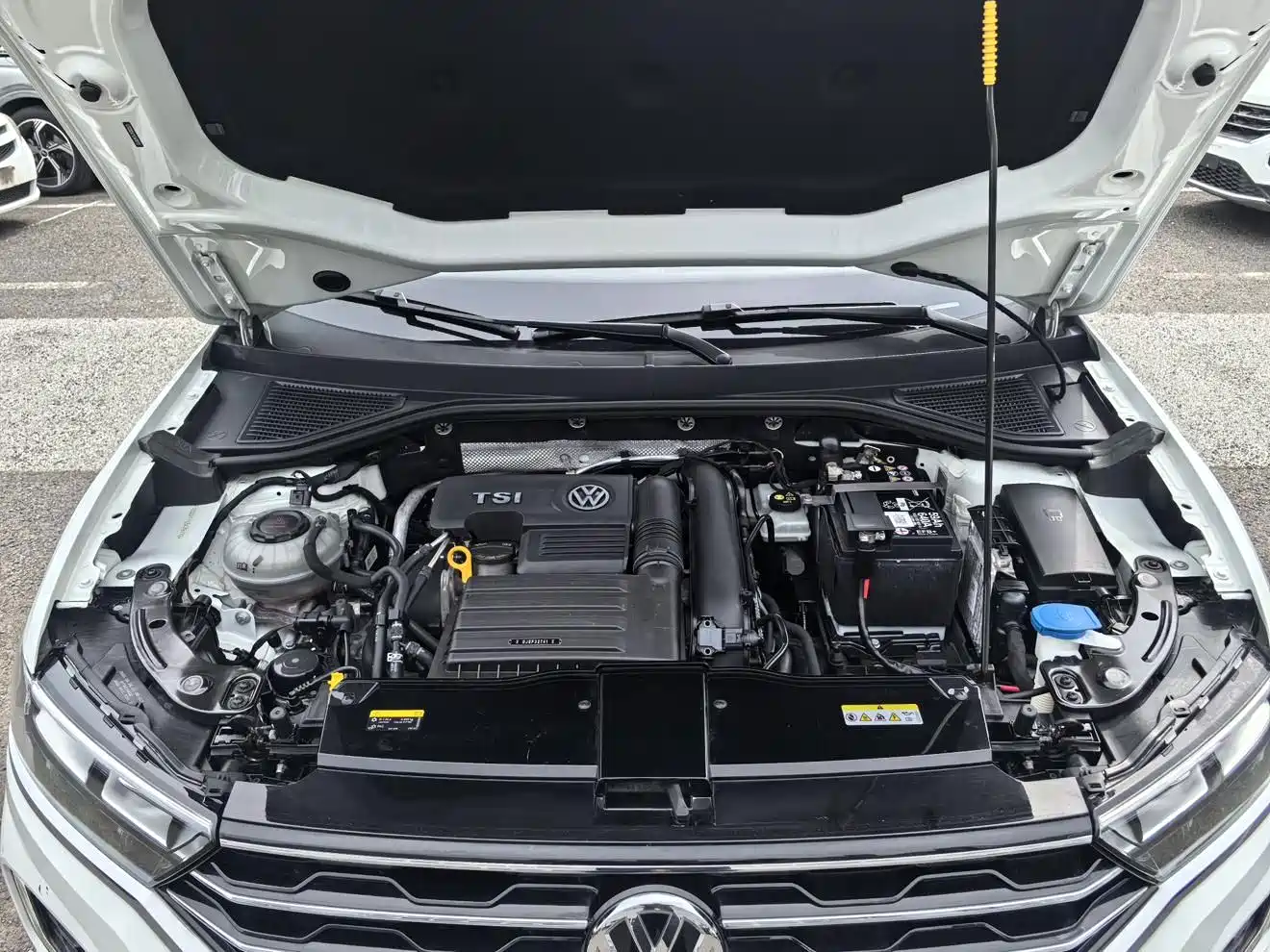 صورة 6 - Volkswagen T-ROC
