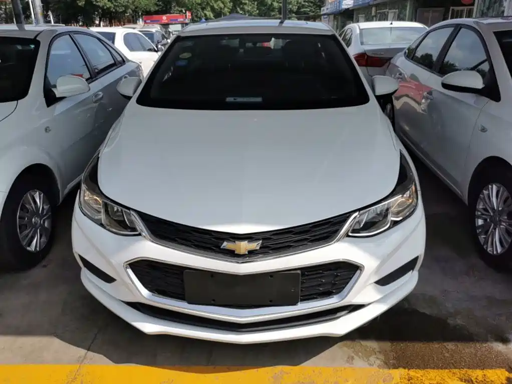 Chevrolet Cruze 2017 2018 320 Automatic Pioneer Sunroof Edition