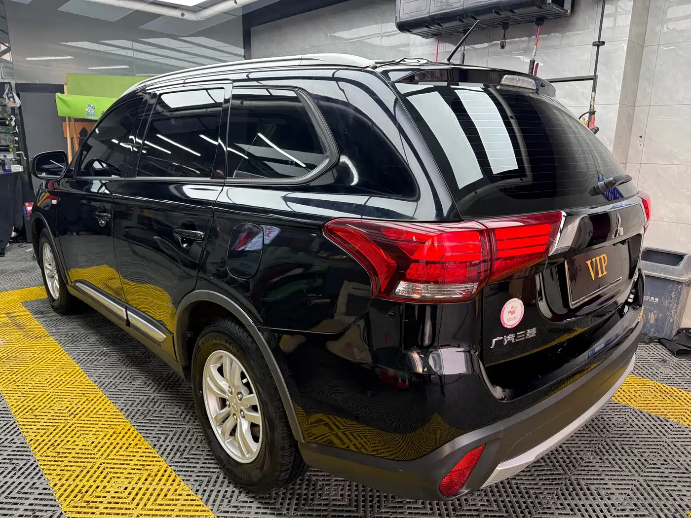 Mitsubishi Outlander 2017 2016 2.0L 2WD Fashion Edition 5-seater