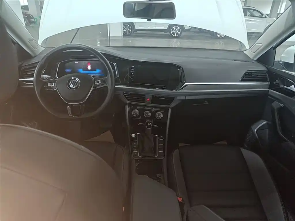 Volkswagen Sagitar 2022 280TSI DSG Surpassing Edition фото 10