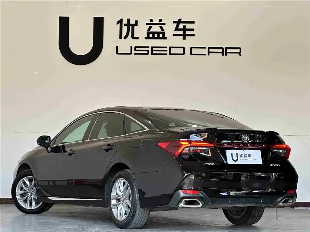 Toyota Avalon 2019 2.5L Progressive Edition China VI фото 8