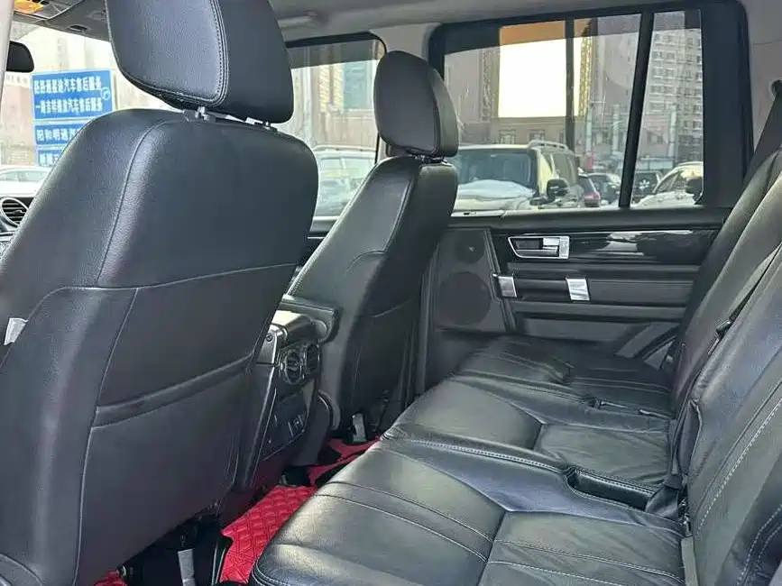 Land Rover Discovery 2012 3.0 SDV6 HSE Diesel фото 6