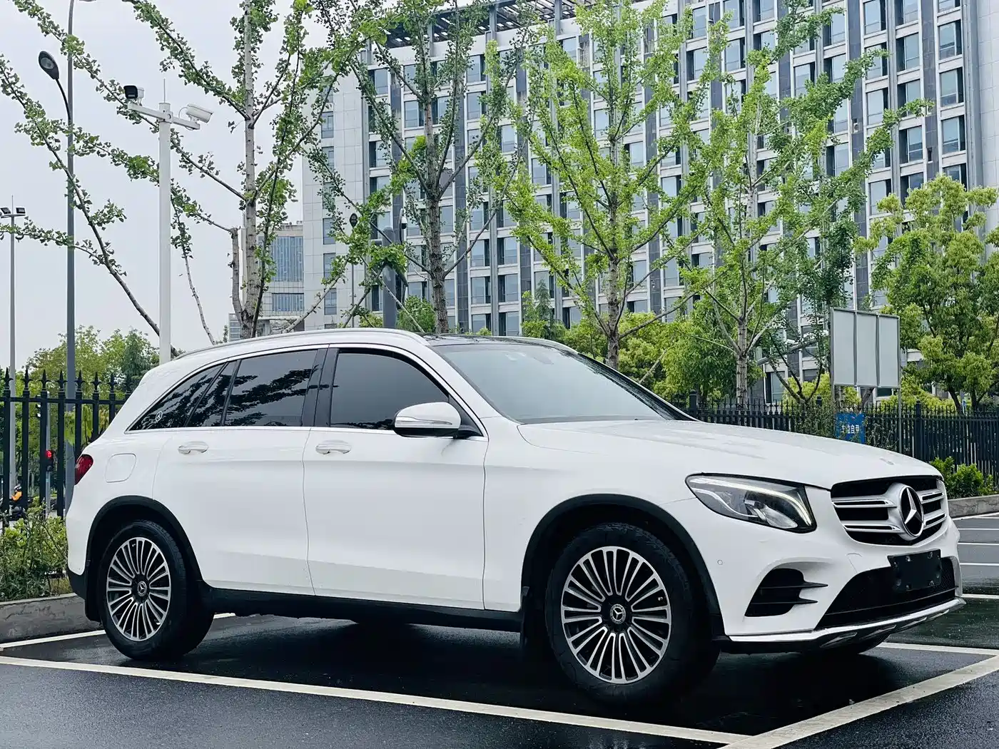 Mercedes-Benz GLC 2019 GLC 260 4MATIC Dynamic фото 3