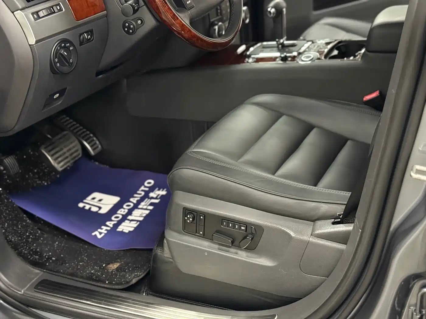 Volkswagen Touareg фото 10