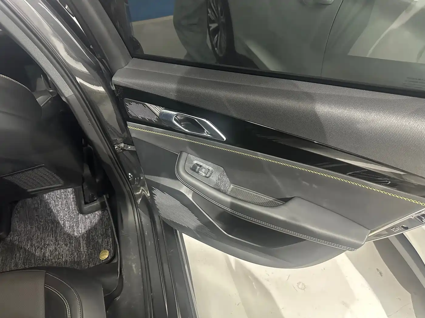 Lynk & Co 03 2023 2.0TD DCT Power Halo фото 9