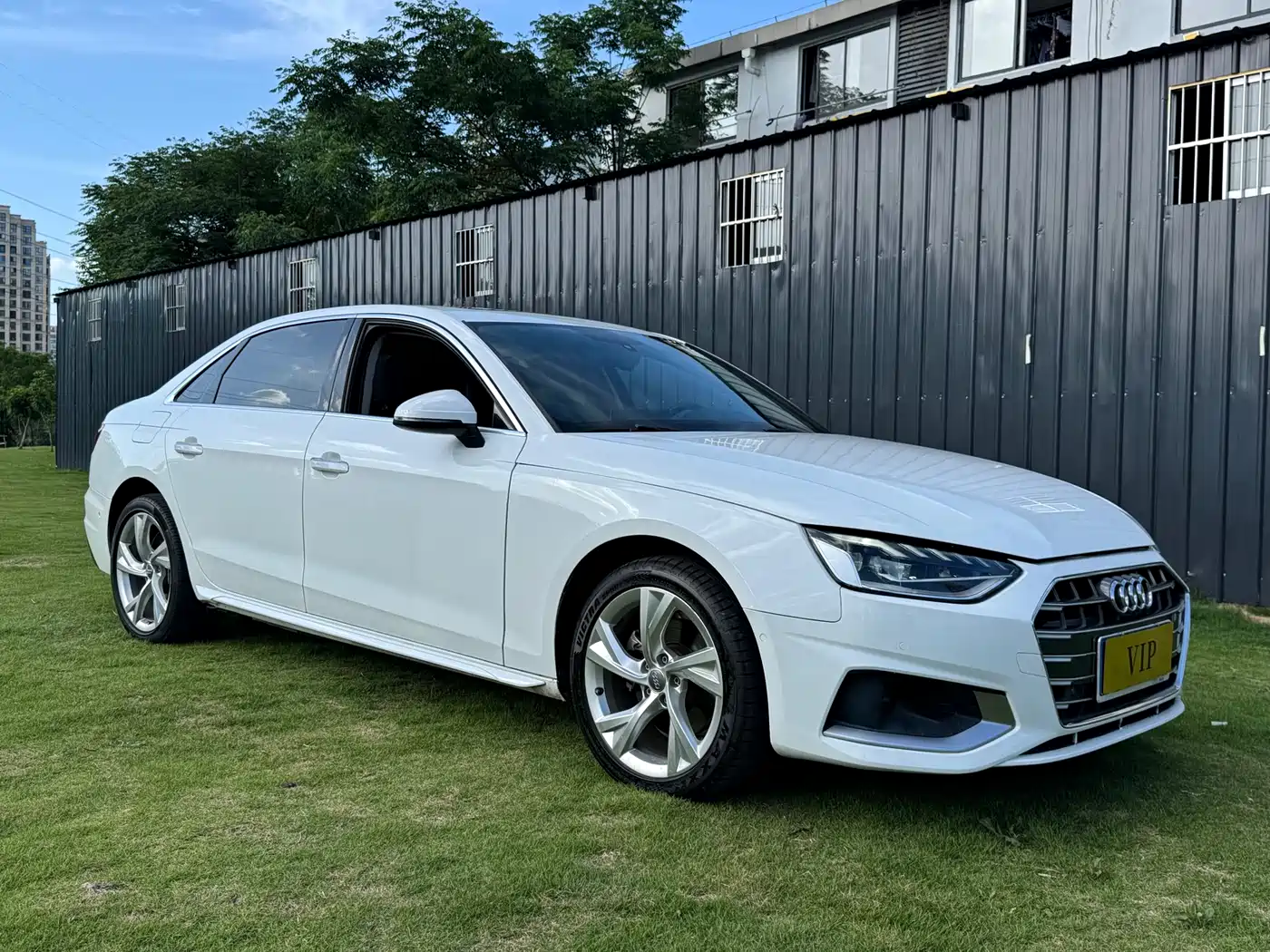 Audi A4L 2020 40 TFSI quattro Luxury Dynamic фото 3