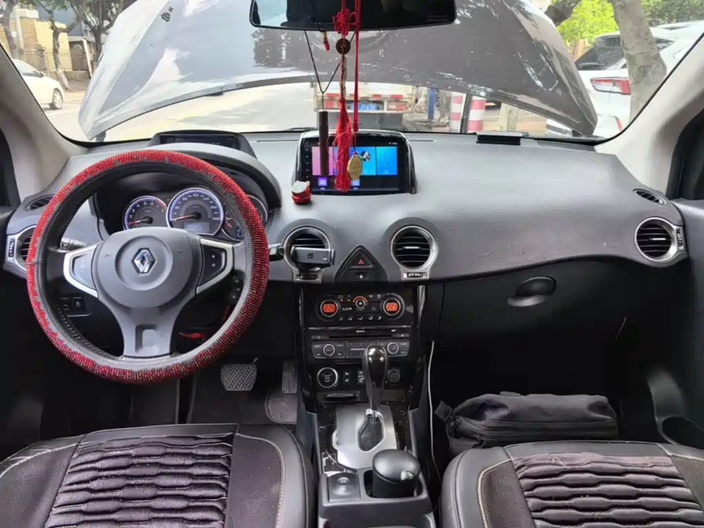 Renault Koleos (Import) 2016 2015 2.5L 4WD Comfort