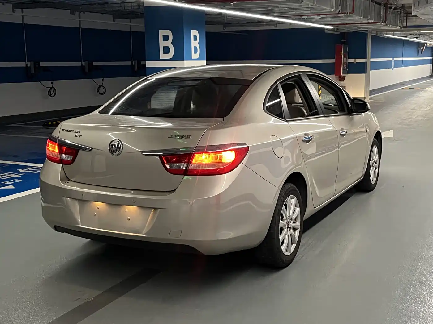 Buick Excelle 2011 2010 GT 1.6L Automatic Fashion Edition