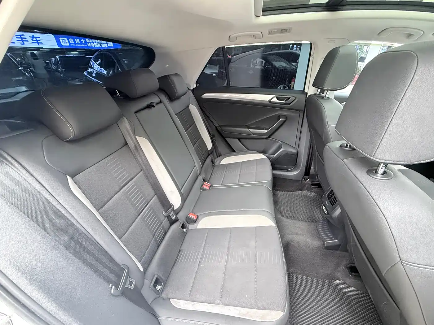 Volkswagen T-ROC 2022 280TSI DSG 2WD Elite PLUS фото 8
