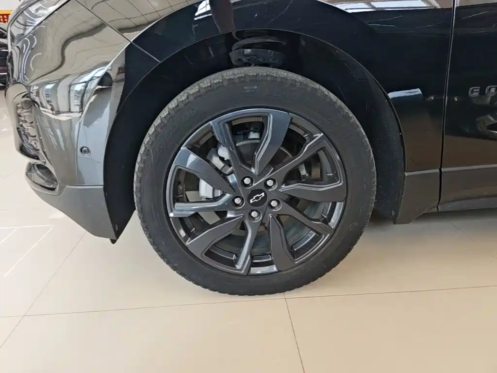 Chevrolet Equinox 2023 2022 Mild Hybrid 550T RS 4WD Intelligent Defense Edition
