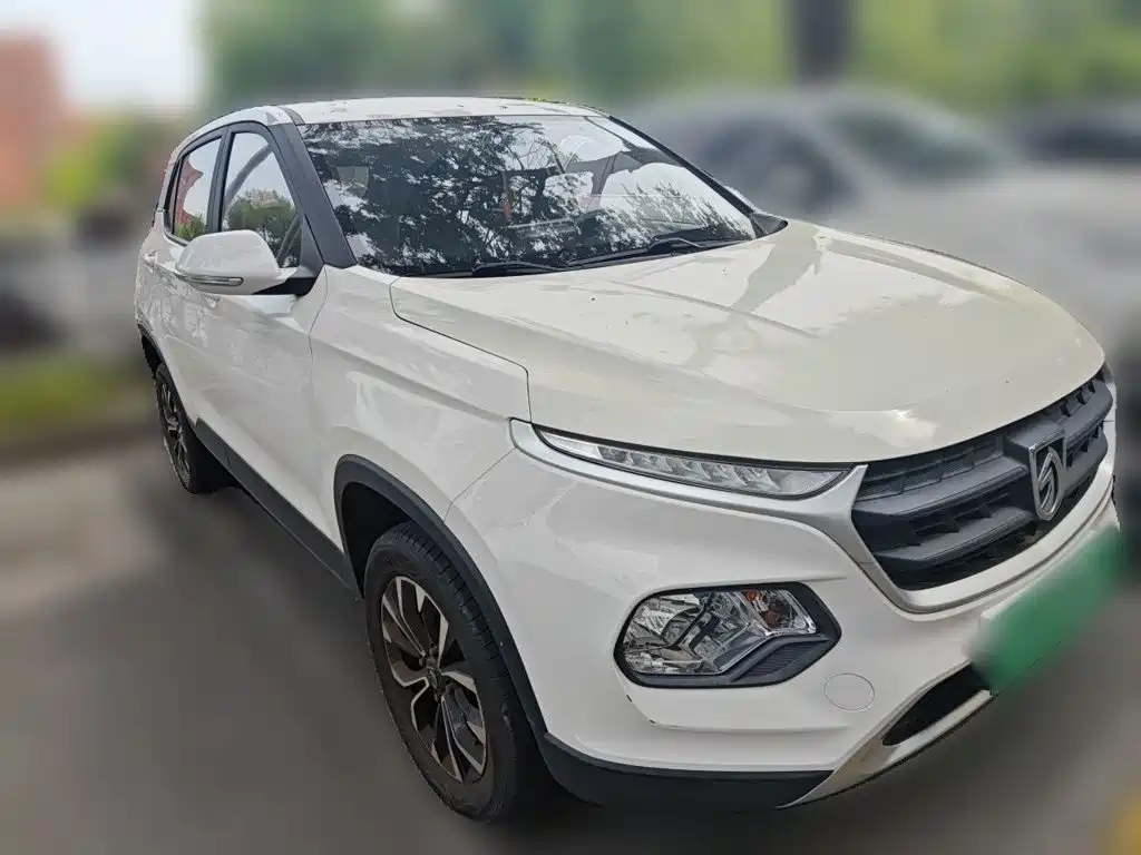 Baojun 510 2021 2019 1.5L Manual Sport Edition 73kW China VI
