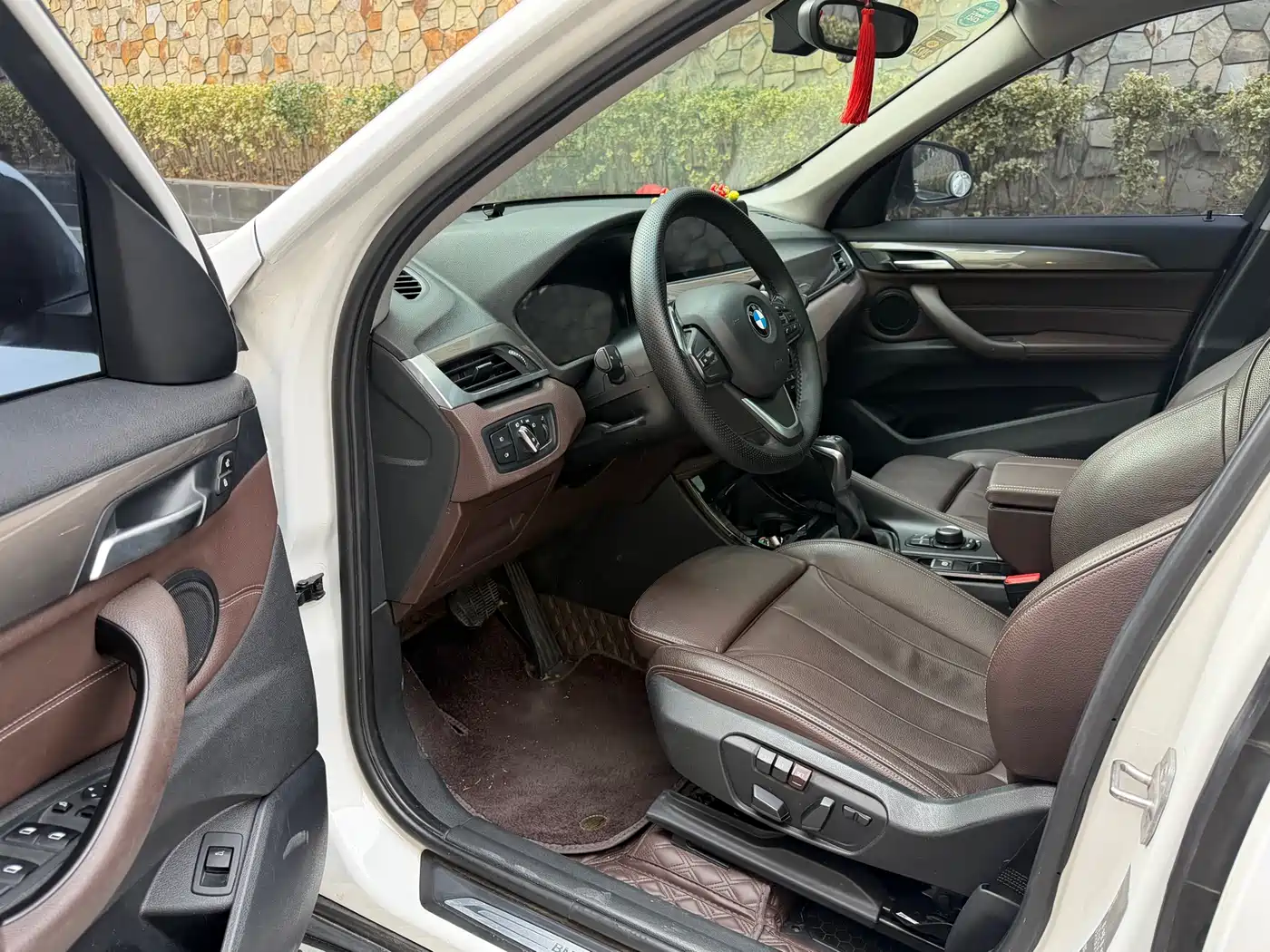 BMW X1 2018 sDrive18Li Premium Model фото 14