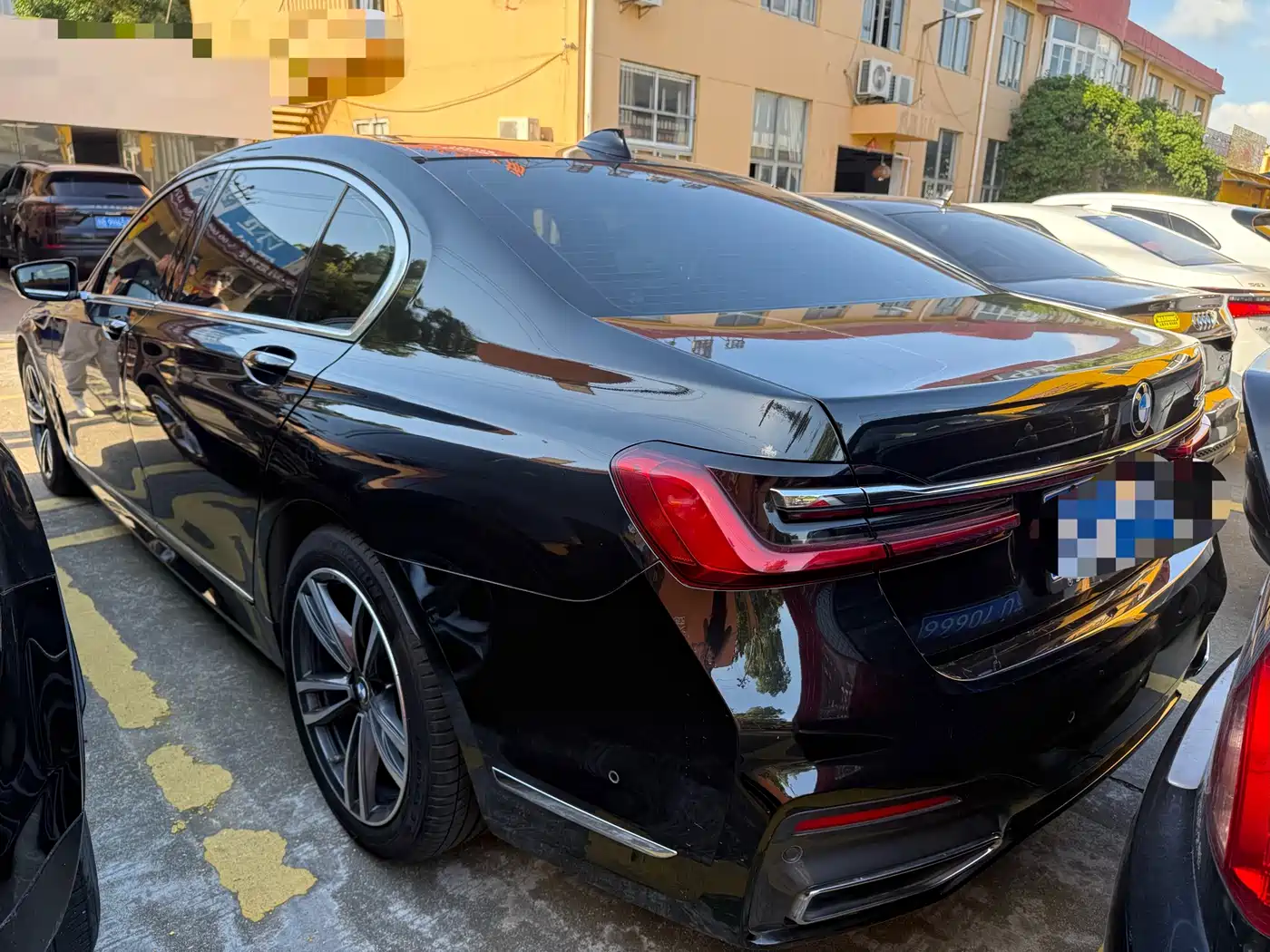 BMW 7 Series 2019 730Li M Sport Package фото 15