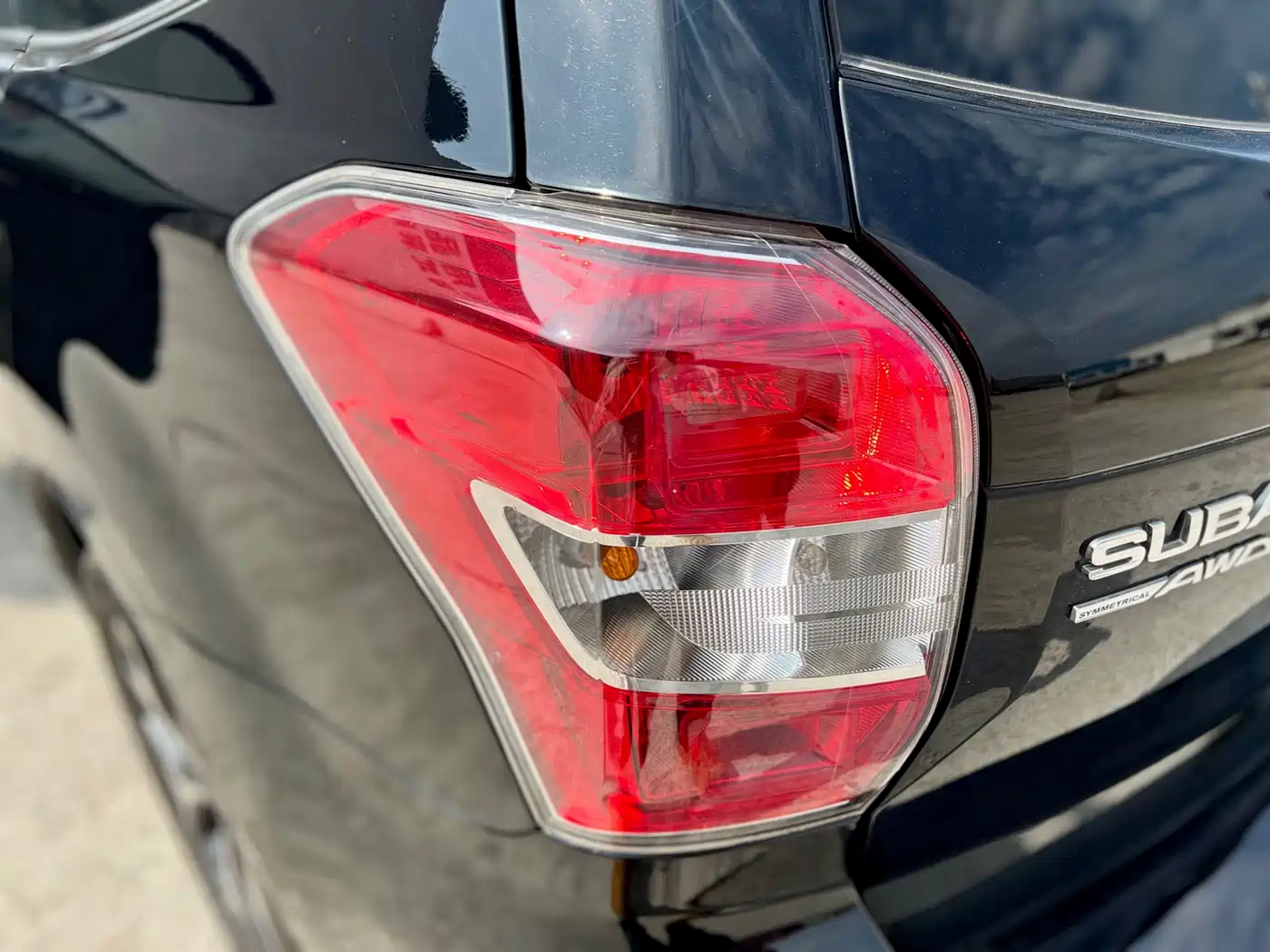 Subaru Forester 2015 2.0i Special Commemorative Edition фото 12
