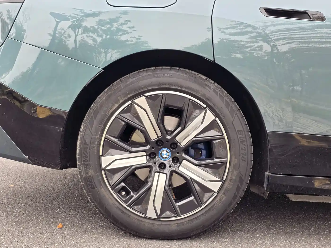 BMW iX 2022 xDrive50 фото 26