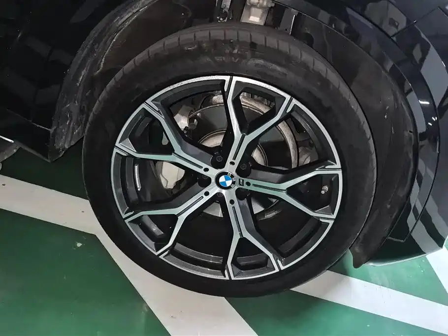 BMW X5 2023 xDrive 30Li Premium M Sport Black Night Package фото 6