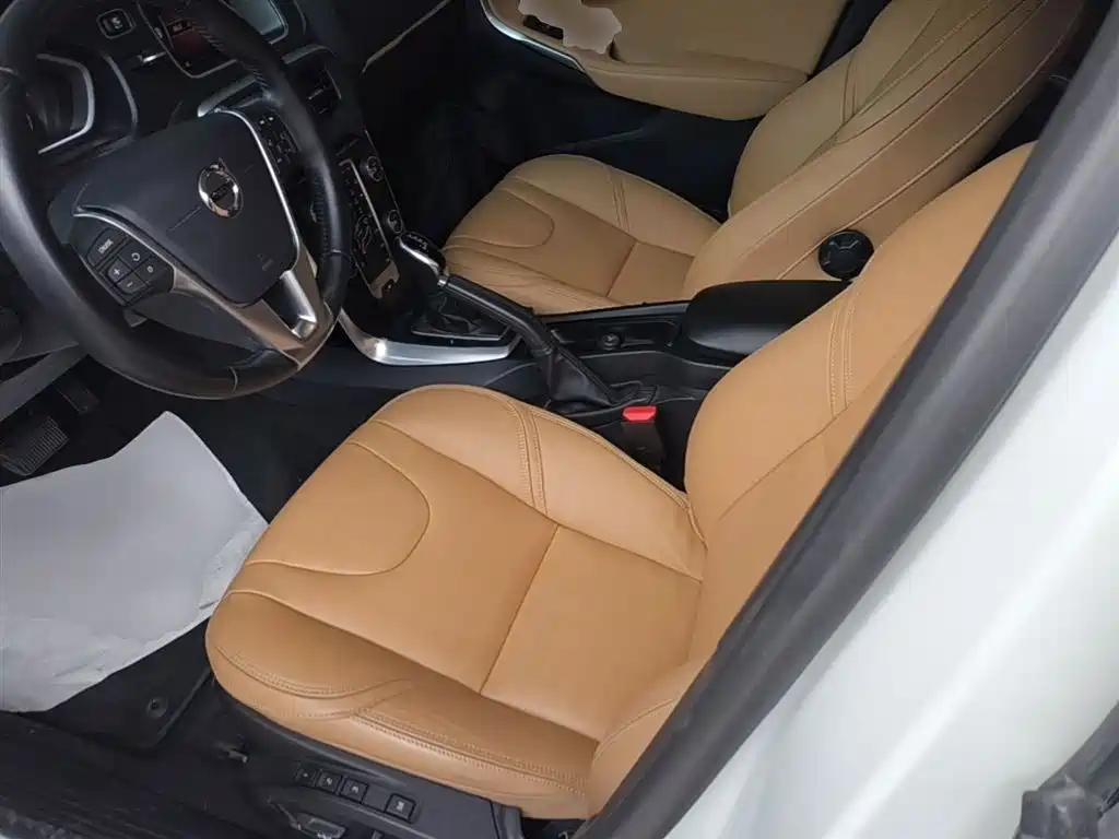 Volvo V40 2019 2019 T3 Momentum