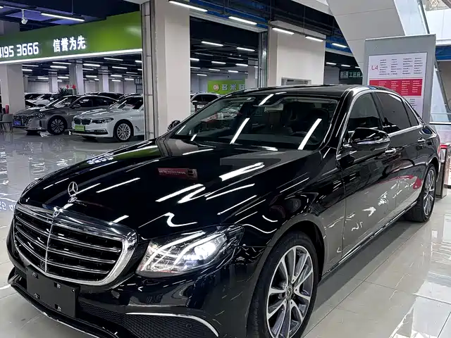 MERCEDES-BENZ E CLASS