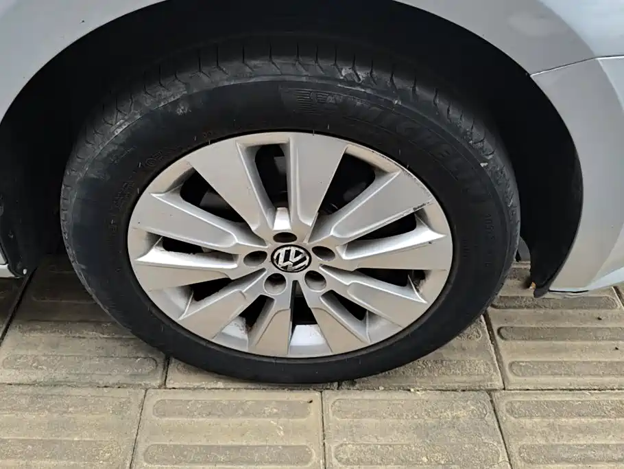 Photo 6 - Volkswagen Lavida