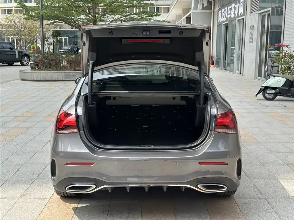 Mercedes-Benz A-Class 2022 A 200 L Sport Sedan Style фото 21