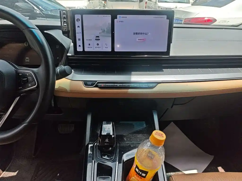 صورة 13 - Geely Emgrand L HiP