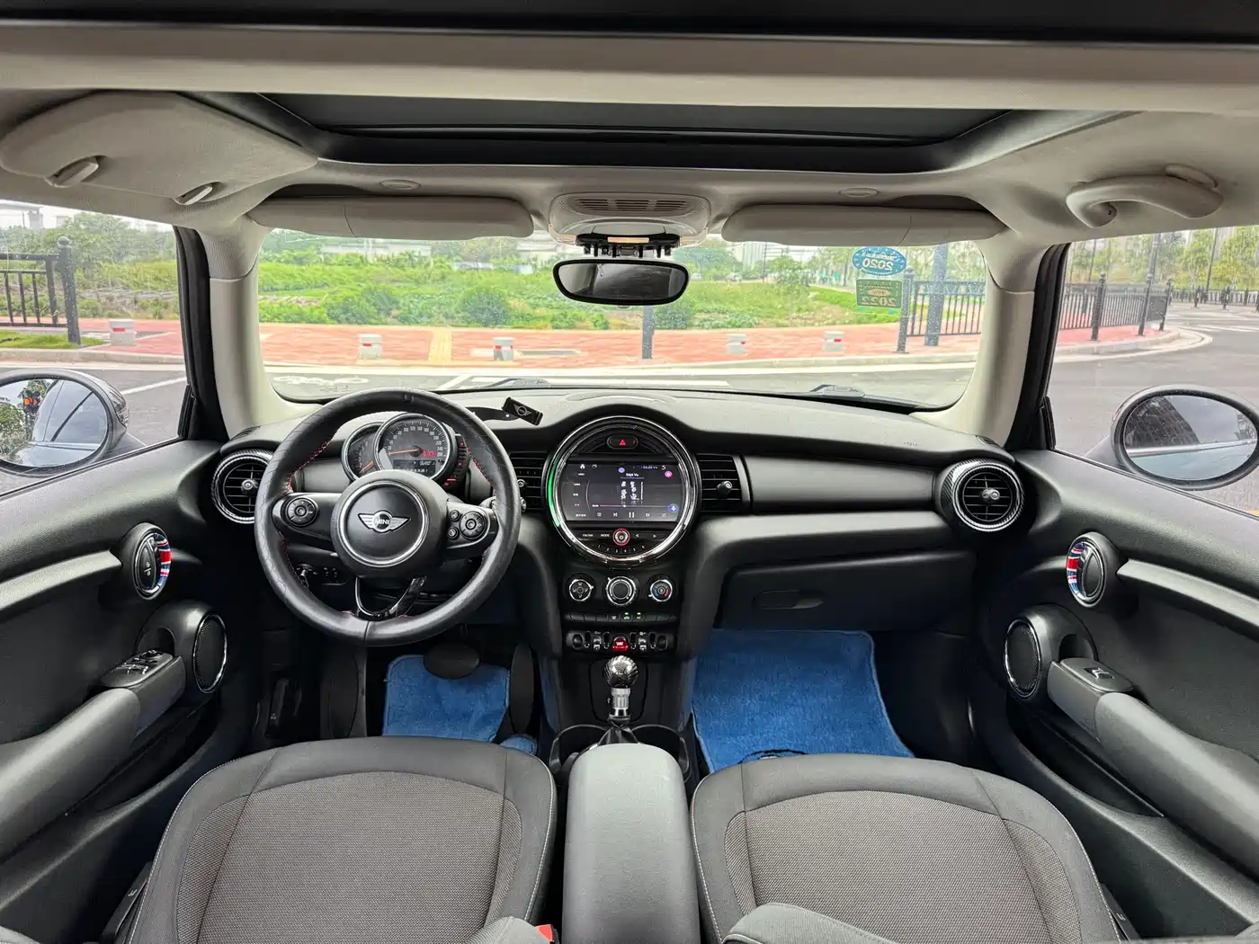 MINI 2016 1.2T ONE Pioneer фото 7