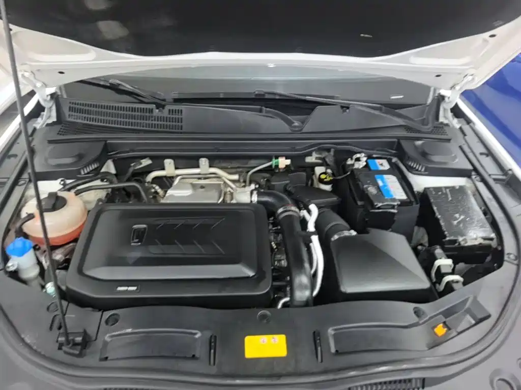 Besturn B70 2025 2025 Dragon Glory Edition 1.5T Premium