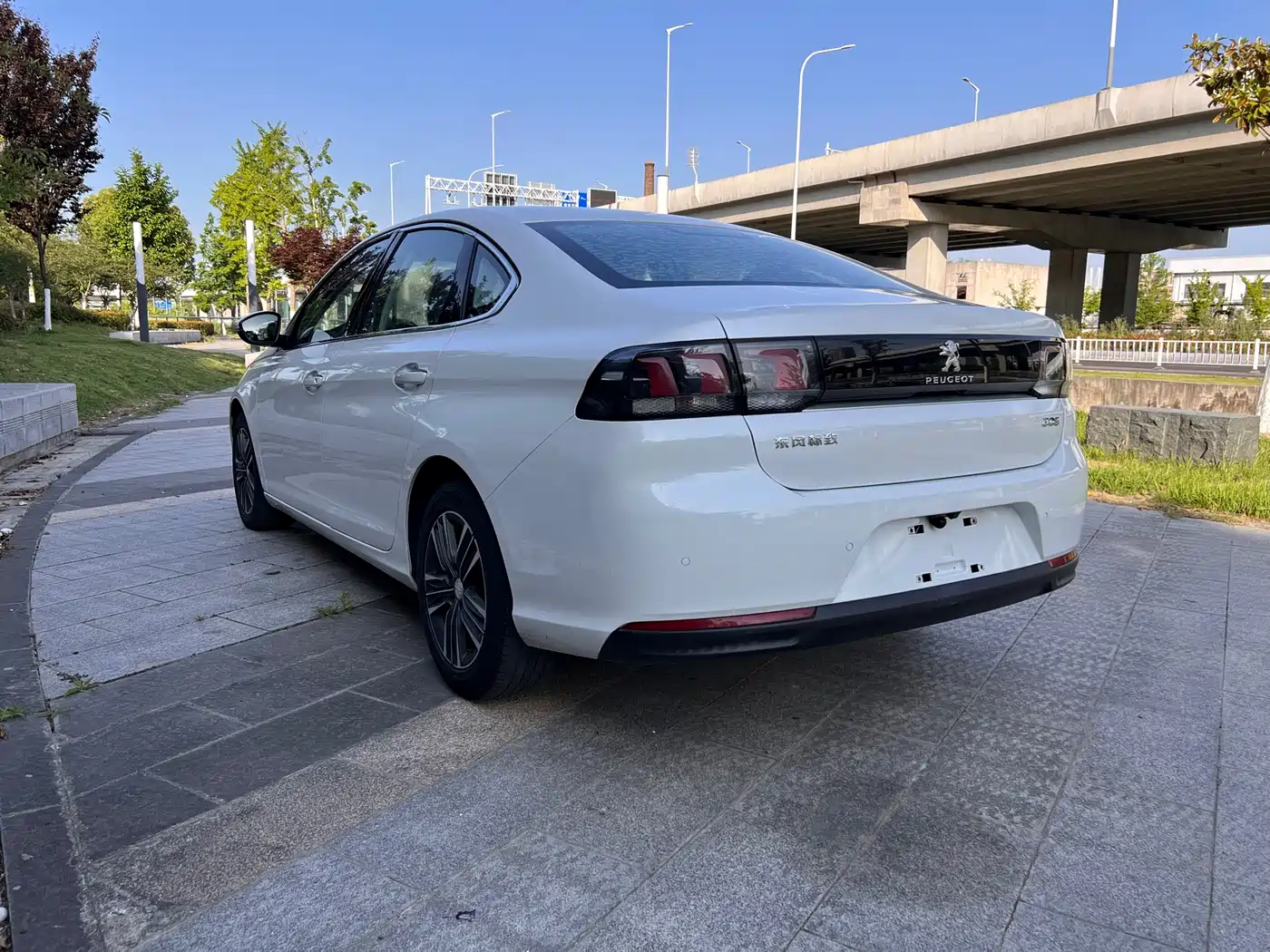 Peugeot 308 2016 1.6L Automatic Luxury фото 10