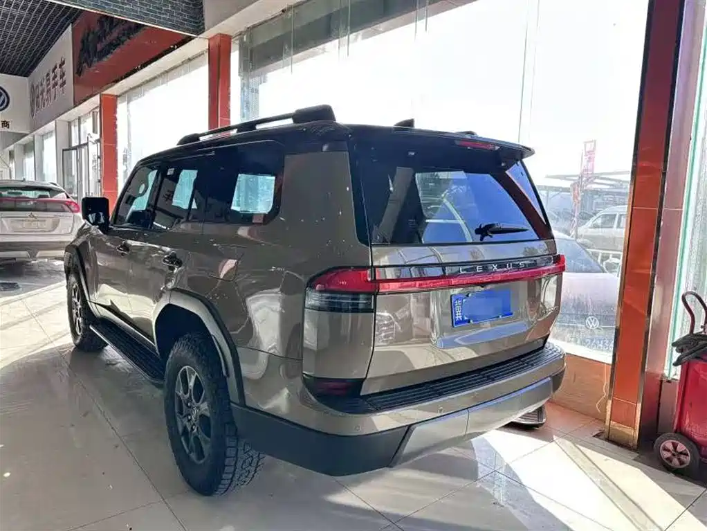 Lexus GX 2024 OVERTRAIL Summit Edition фото 2