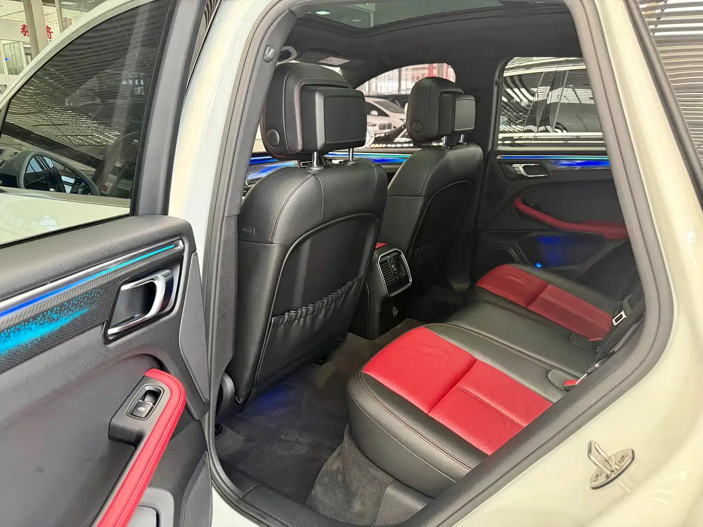 Porsche Macan 2018 Macan 2.0T фото 6