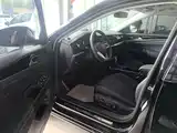 صورة 16 - Volkswagen Passat