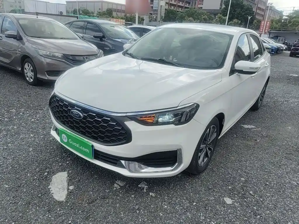 Ford Escort 2022 2021 1.5L Automatic Diamond Edition