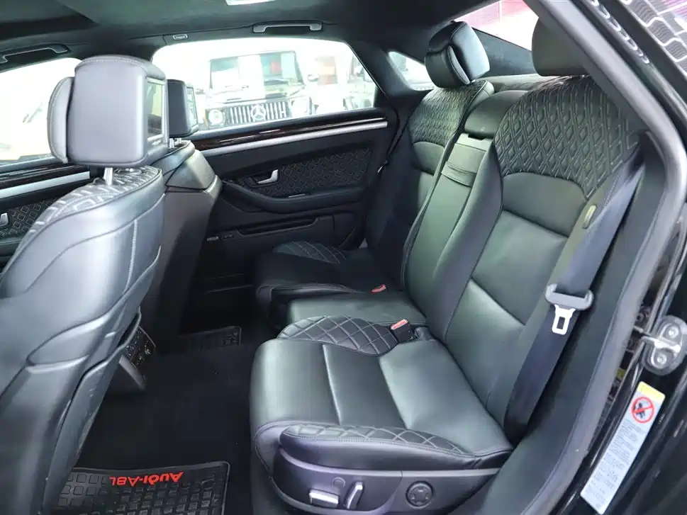 Audi A8 2006 A8L 6.0 W12 quattro Flagship фото 7