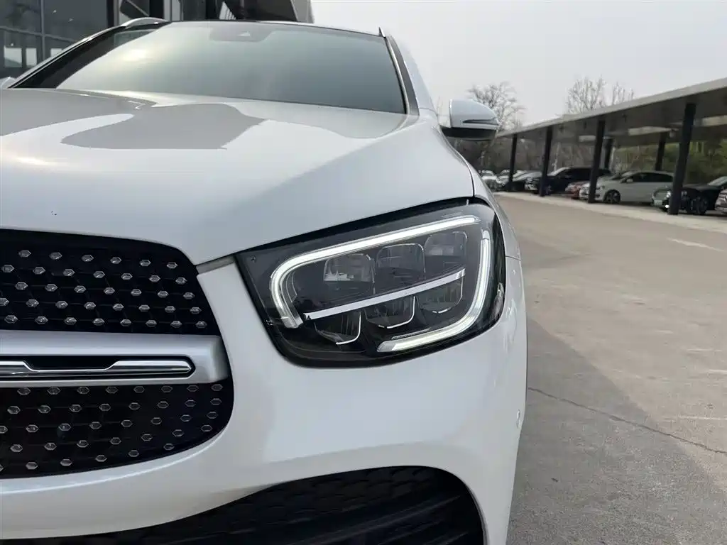 Mercedes-Benz GLC 2021 GLC 300 L 4MATIC Sporty фото 3