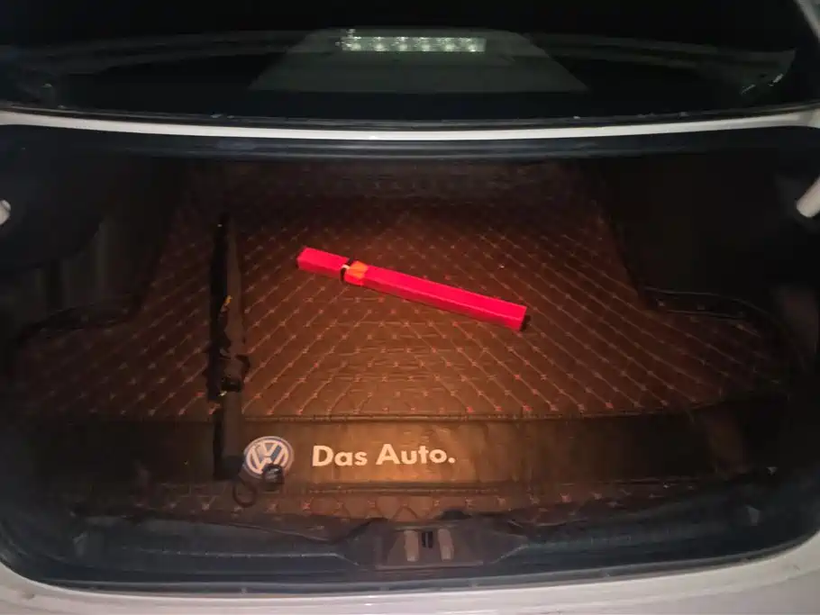 Volkswagen Lamando 2017 230TSI DSG Trend Edition фото 4